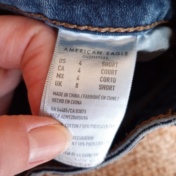 American Eagle Super Hi Rise Jegging Jeans size 4 Short - Picture 15 of 16